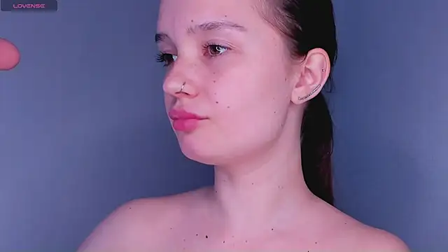 bitchpeace  online show from 18, 4, 2026