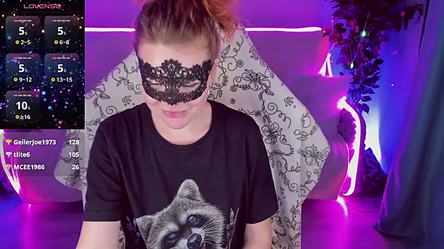 Snapshot of Sexy-Housewife chatting on 25, 1, 2025 Sexy-Housewife online show from 25, 1, 2025