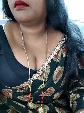 Snapshot of Swapna_143 chatting on 23, 11, 2025 Swapna 143 online show from 23, 11, 2025