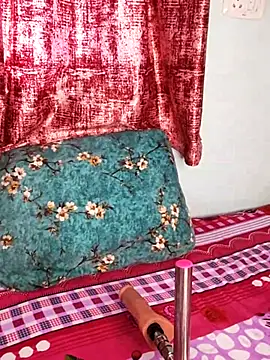 Snapshot of juhicpl143 chatting on 10, 10, 2025 juhicpl143 online show from 10, 10, 2025