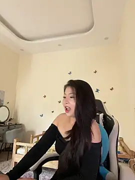 Snapshot of MiMi_0293 chatting on 6, 5, 2026 MiMi 0293 online show from 6, 5, 2026