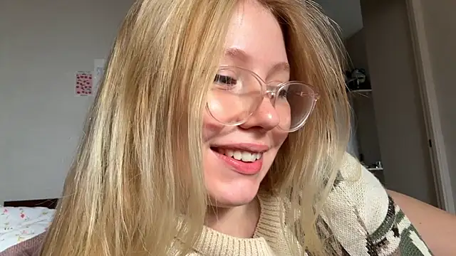 HoneyAudrey online show from 14, 9, 2025