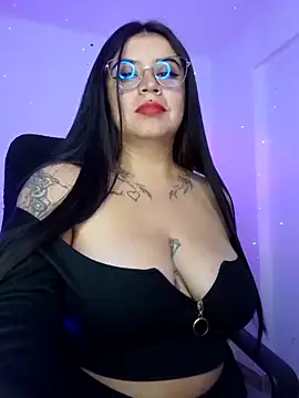 Devilsweet17 online show from 1, 2, 2025