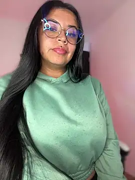 Devilsweet17 online show from 10, 3, 2026