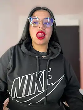 Devilsweet17 online show from 9, 4, 2026