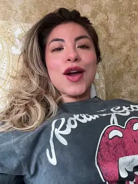 Karen San Miguel online show from 5, 2, 2025