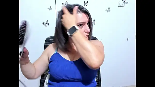 Amie Adams82  online show from 27, 7, 2026