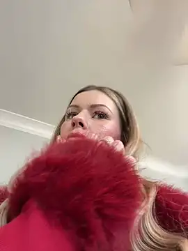 LoveShae  online show from 18, 12, 2024