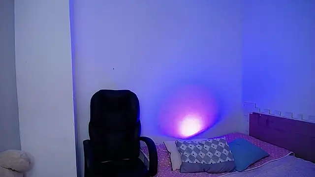 keelly richaardson1 online show from 23, 2, 2025