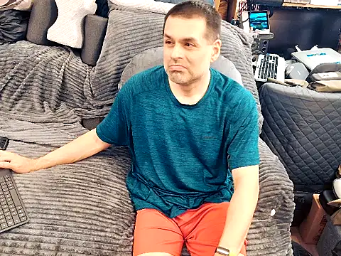 Snapshot of ClampMaster chatting on 27, 2, 2026 ClampMaster online show from 27, 2, 2026