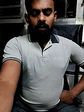 Snapshot of rayhan085 chatting on 18, 12, 2024 rayhan085 online show from 18, 12, 2024