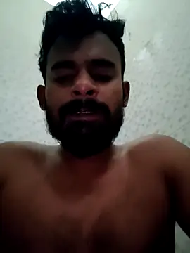 Snapshot of rayhan085 chatting on 4, 1, 2025 rayhan085 online show from 4, 1, 2025