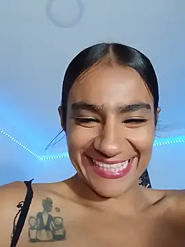 Snapshot of Leslly_ chatting on 16, 7, 2026 Leslly online show from 16, 7, 2026
