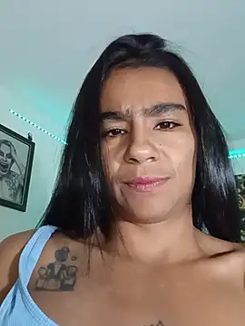 Snapshot of Leslly_ chatting on 21, 7, 2026 Leslly online show from 21, 7, 2026