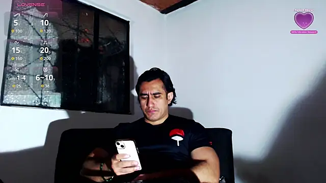 Snapshot of willian_m777 chatting on 24, 4, 2026 willian m777 online show from 24, 4, 2026