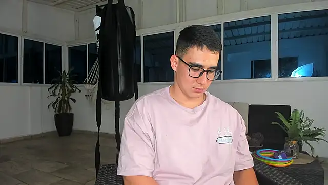 owengray2n online show from 22, 12, 2024