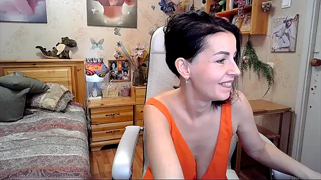 Kendra Mom online show from 15, 3, 2025