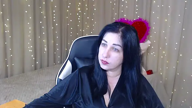 Snapshot of JillStevens chatting on 11, 2, 2026 JillStevens online show from 11, 2, 2026