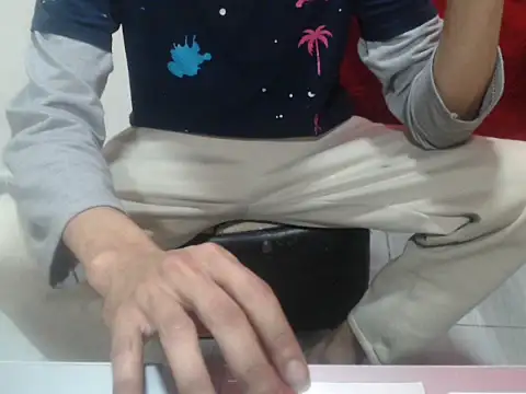 Snapshot of hedocock21 chatting on 9, 9, 2025 hedocock21 online show from 9, 9, 2025