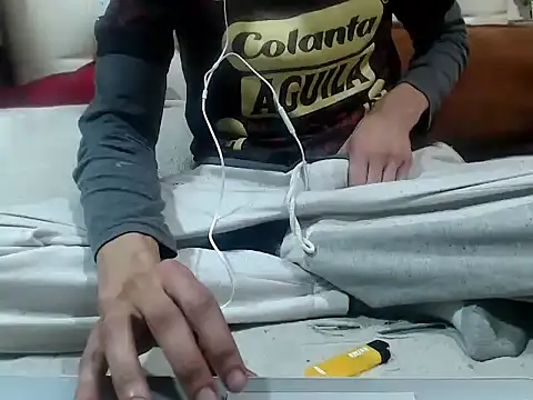 Snapshot of hedocock21 chatting on 15, 11, 2025 hedocock21 online show from 15, 11, 2025