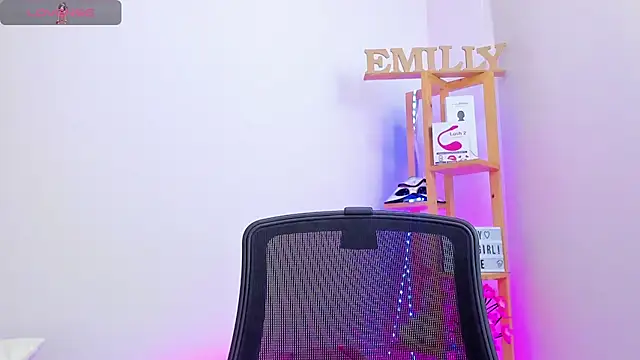 EmillySanders online show from 19, 9, 2025