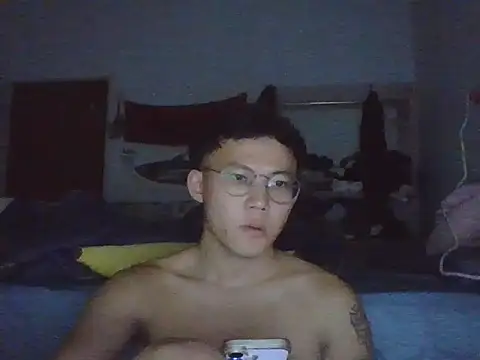 ZHIIz online show from 18, 12, 2025