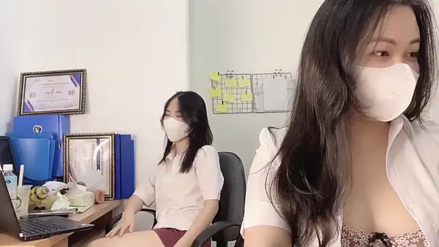 Bamboo Swetie online show from 5, 3, 2025