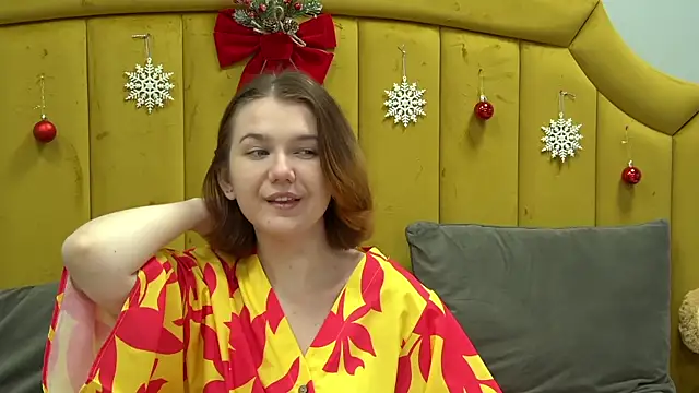 Snapshot of LessySmith chatting on 19, 12, 2025 LessySmith online show from 19, 12, 2025