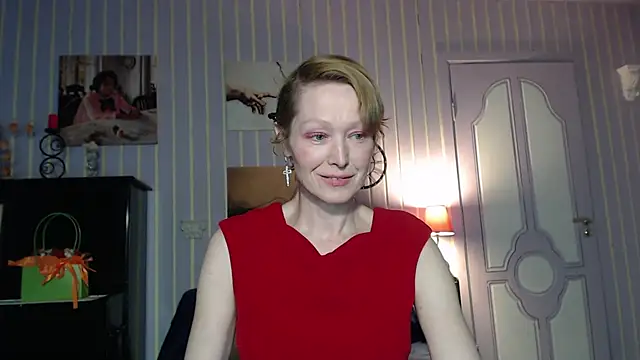 Snapshot of Marquise555 chatting on 17, 4, 2026 Marquise555 online show from 17, 4, 2026
