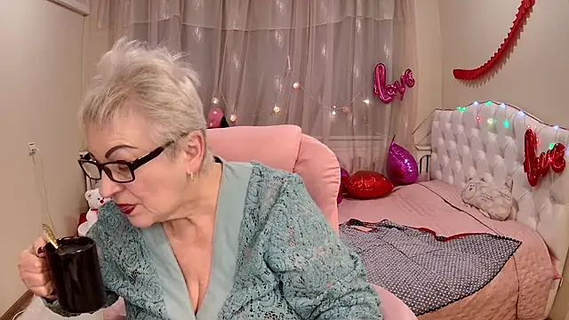 KayleSmoll online show from 20, 3, 2025