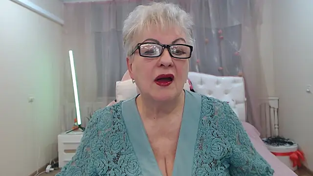 KayleSmoll online show from 21, 11, 2025