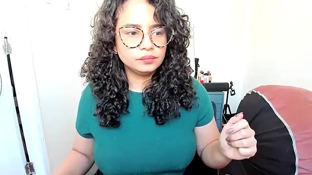 Snapshot of cinnamon_rosa chatting on 22, 2, 2025 cinnamon rosa online show from 22, 2, 2025