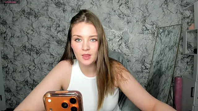 Snapshot of DeniRicchii chatting on 27, 4, 2026 DeniRicchii online show from 27, 4, 2026