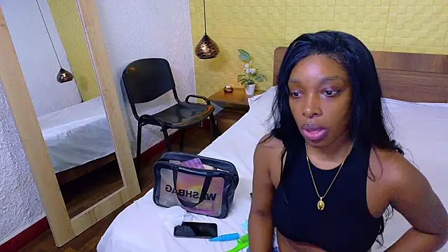 Snapshot of Shamiraa_moore chatting on 3, 2, 2026 Shamiraa moore online show from 3, 2, 2026