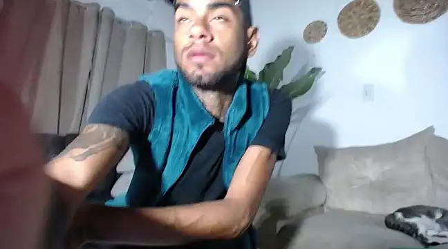 Snapshot of Christopher_kenne chatting on 4, 2, 2025 Christopher kenne online show from 4, 2, 2025