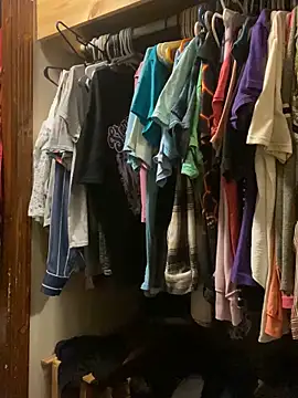 Snapshot of Thick_mommas69 chatting on 12, 11, 2025 Thick mommas69 online show from 12, 11, 2025