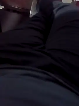 Snapshot of Suri2244 chatting on 31, 10, 2025 Suri2244 online show from 31, 10, 2025