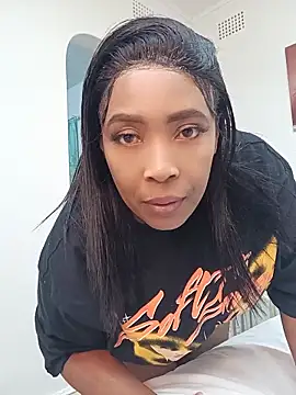 Snapshot of GiantBootyMilf chatting on 5, 5, 2026 GiantBootyMilf online show from 5, 5, 2026