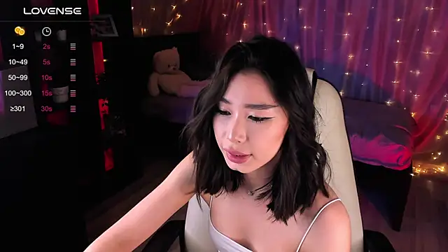 Snapshot of sensualily chatting on 11, 1, 2025 sensualily online show from 11, 1, 2025