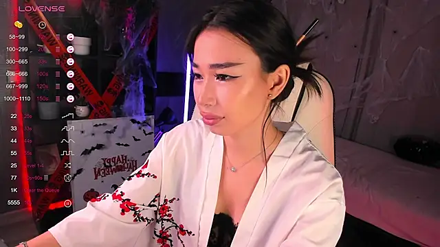 Snapshot of sensualily chatting on 29, 10, 2025 sensualily online show from 29, 10, 2025