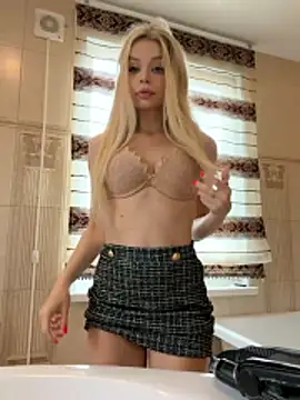 -RIVIERA- online show from 8, 4, 2026