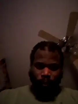 Snapshot of goodboybaddaddy chatting on 24, 12, 2024 goodboybaddaddy online show from 24, 12, 2024