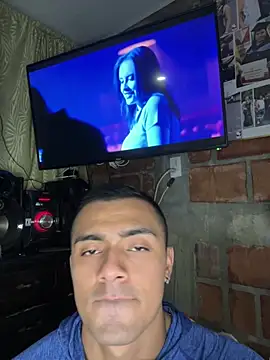 Snapshot of Stiven-Bell chatting on 19, 2, 2025 Stiven-Bell online show from 19, 2, 2025