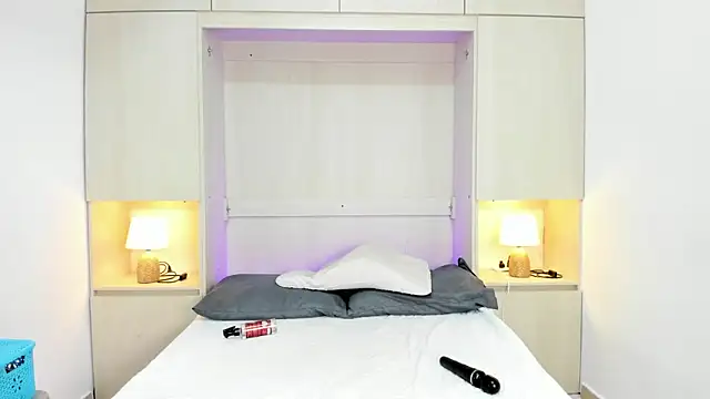 KendallRosse1 online show from 9, 1, 2025