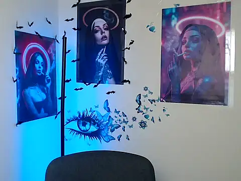 StrangerGi online show from 10, 10, 2025