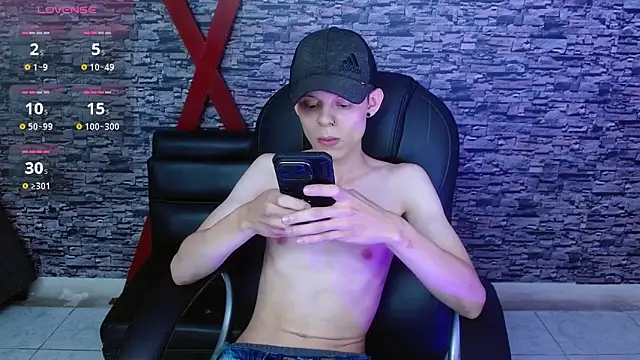 Snapshot of Matthew_Boy_ chatting on 10, 3, 2025 Matthew Boy online show from 10, 3, 2025