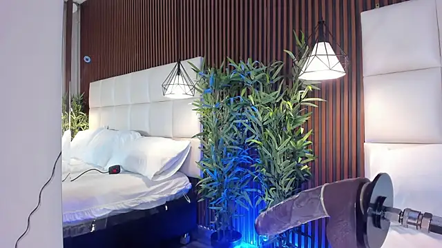 CailynBrowm online show from 15, 11, 2025