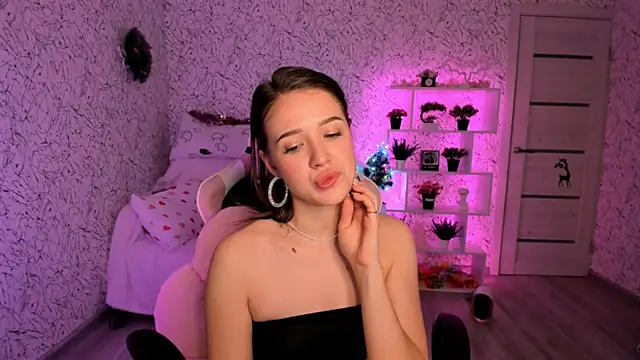 Snapshot of luna_cross chatting on 14, 1, 2025 luna cross online show from 14, 1, 2025