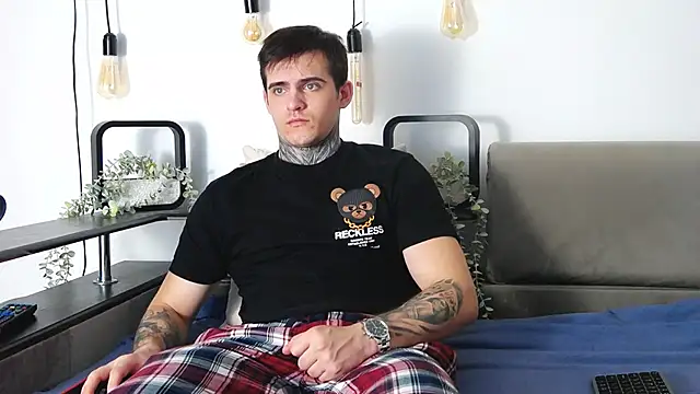 Snapshot of CarterCole chatting on 3, 2, 2025 CarterCole online show from 3, 2, 2025