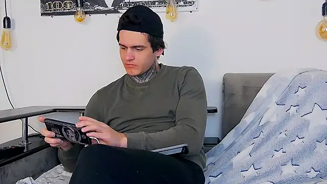 Snapshot of CarterCole chatting on 10, 1, 2026 CarterCole online show from 10, 1, 2026